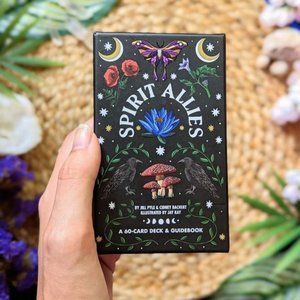 ✨ NWT: Spirit Allies Oracle Deck ✨